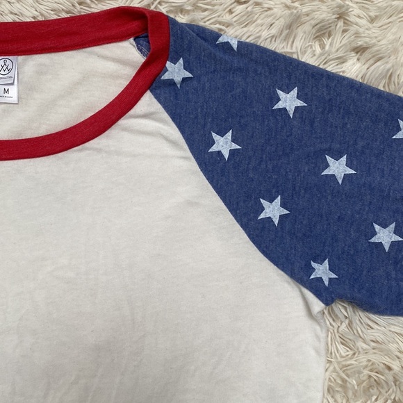 🎉HP🎉 Alternative Raglan Star Top 💗 Red White & Blue - Picture 6 of 12